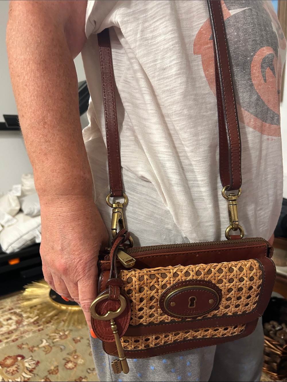 Vintage Fossil Woven Rattan Crossbody Bag in Brown